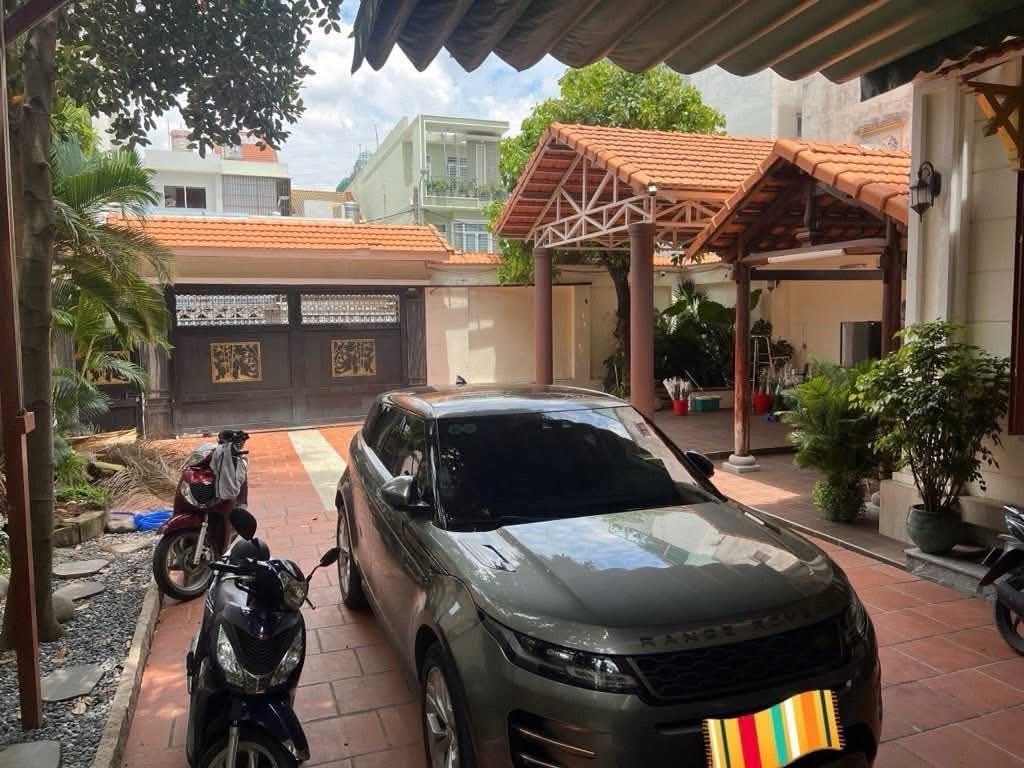 Biệt thự sân vườn 500m2 khu VIP Kiến Thiết Q9 | Bán Gấp