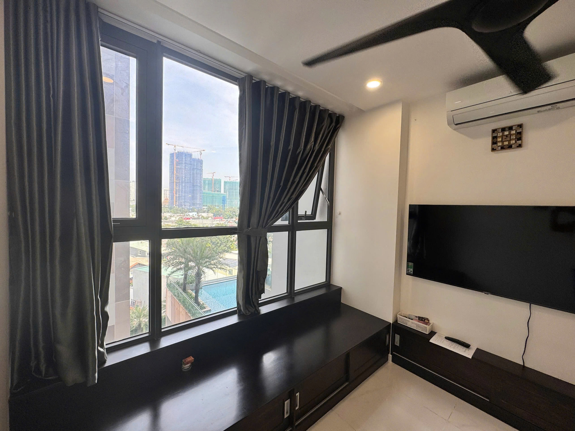Cho thuê căn hộ 1PN Precia, diện tích 49m2, giá hấp dẫn