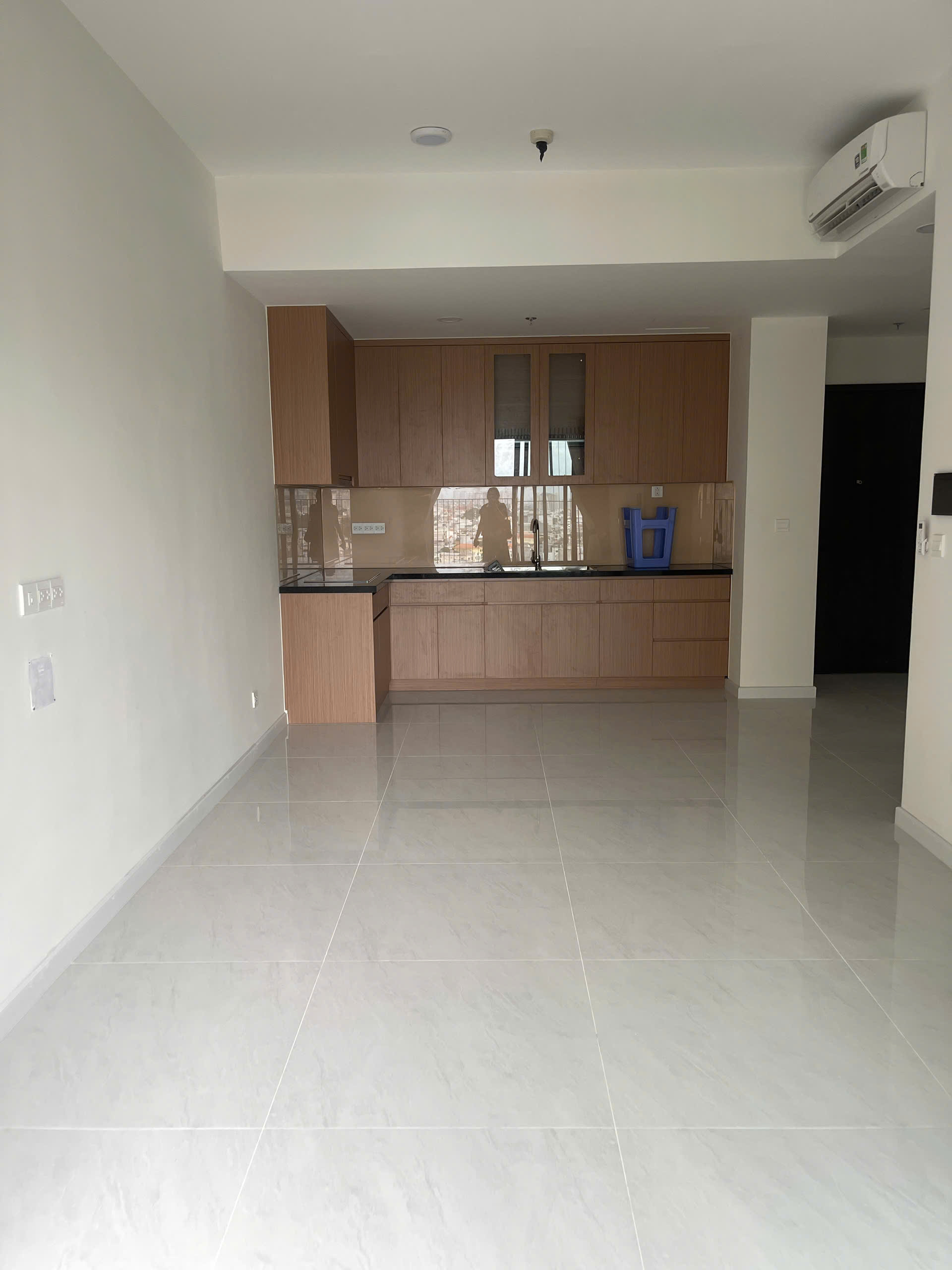THUÊ 2PN, ntcb , TRỐNG SĂN, pASS, hỒNG, cho thuê 15 tr cọc trước nhưng T11 mới nhận nhà
