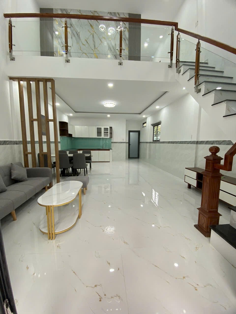 Bán nhà phố đẹp 1 trệt 1 lửng Đường 18, Linh Trung, Thủ Đức - Ảnh 5