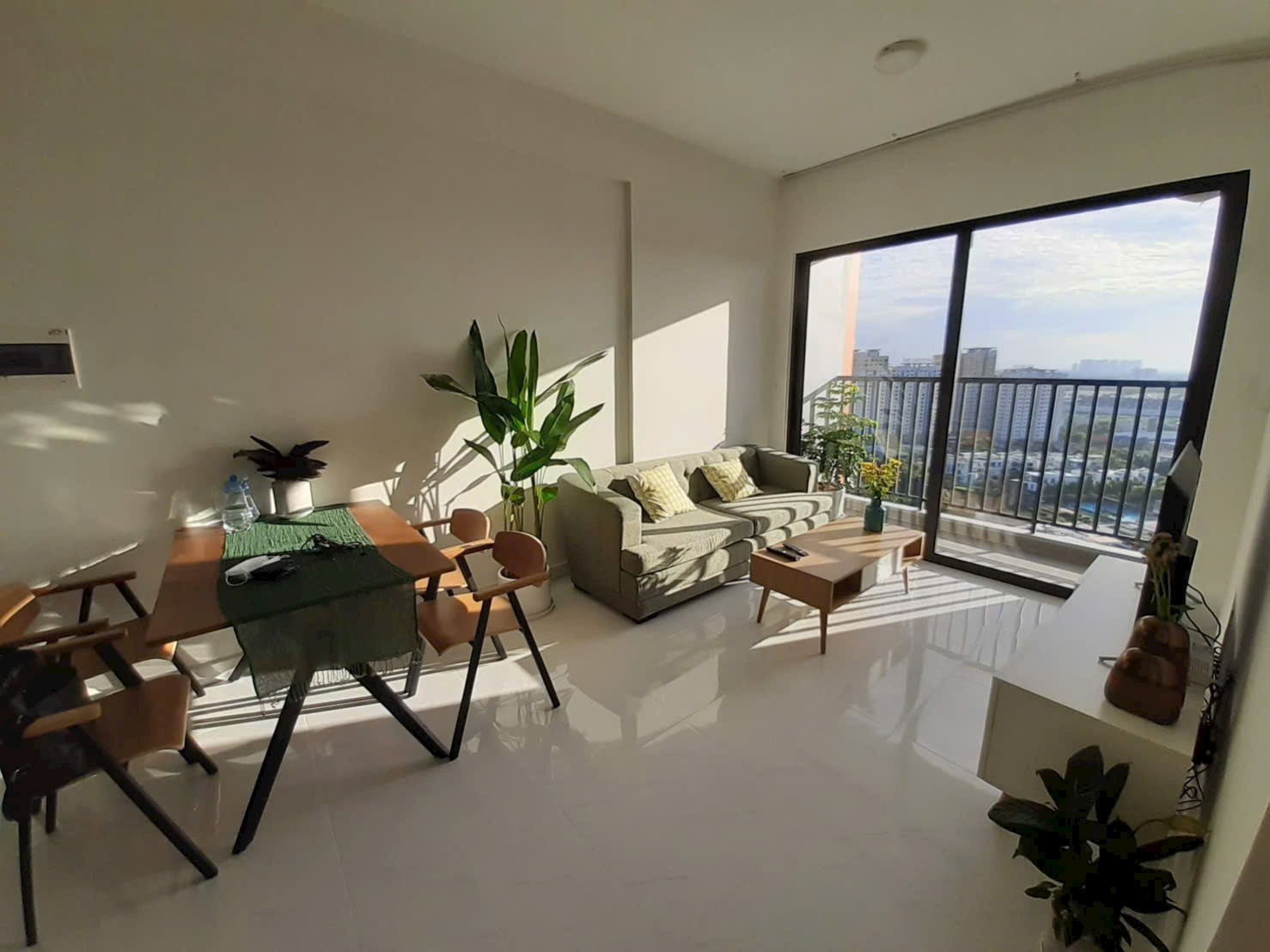 Cho Thuê Căn Hộ Safira Khang Điền 2PN Full NT, Quận 9 Cũ