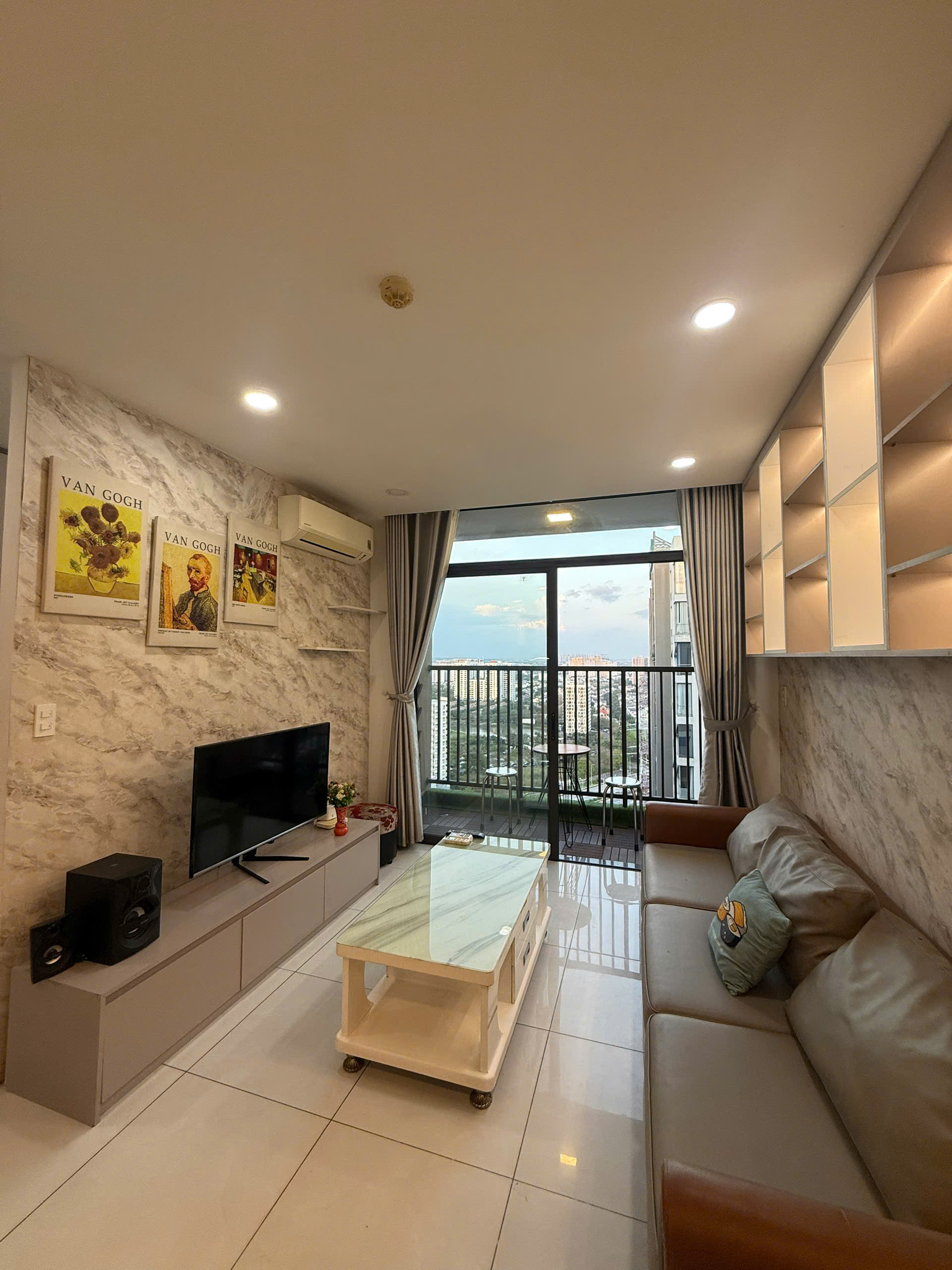 Cho thuê căn hộ jamila , 2PN 2WC, full