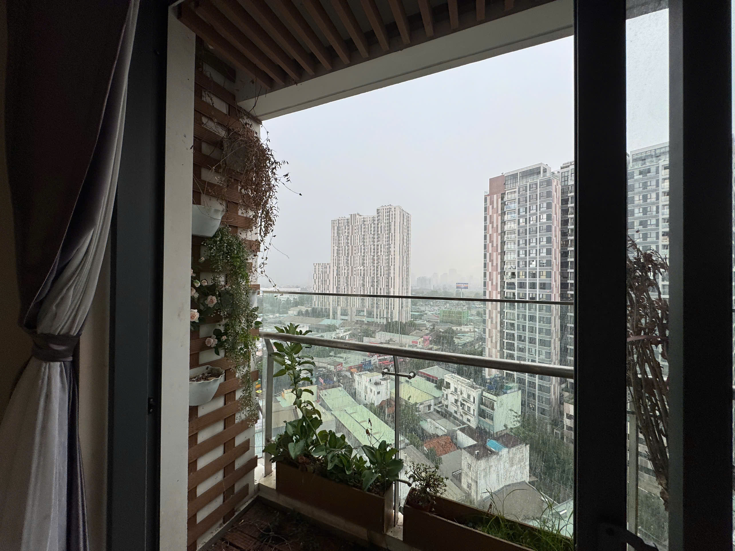 Rent D'Lusso 2-Bedroom Apartment, Fully Furnished, Thu Duc