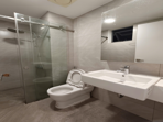 Bán Căn Hộ D'Lusso 2PN 2WC – Nội Thất Cơ Bản, Giá Tốt - Ảnh 6