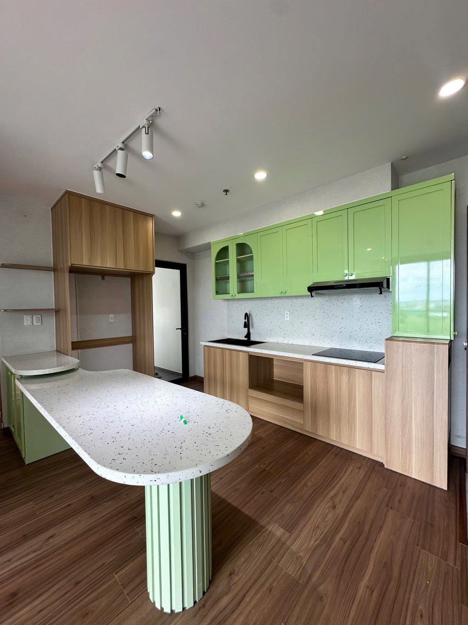 Cho thuê căn hộ Precia 2PN 2WC Full NT - View đẹp