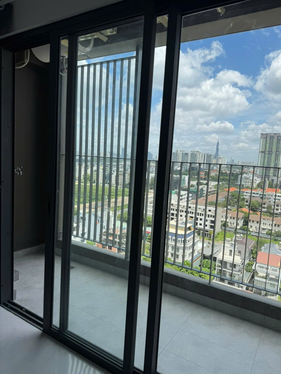 Cho Thuê  2PN,HTCB,Hồng, V2 13.04, (Thảo cho thuê T08/ 2026)