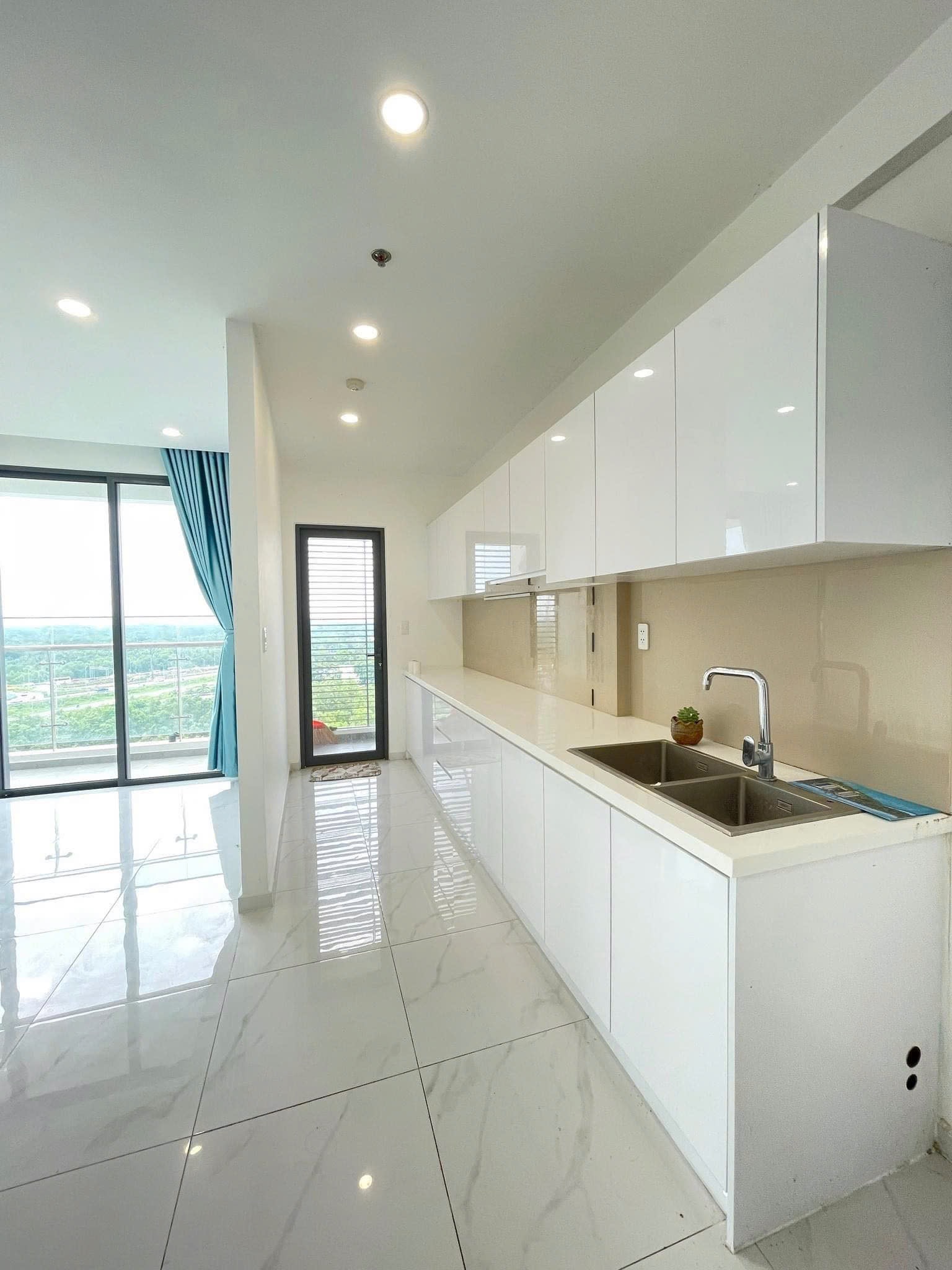 Bán Căn Hộ D'Lusso Quận 2: 2PN 2WC, Nội Thất Cơ Bản